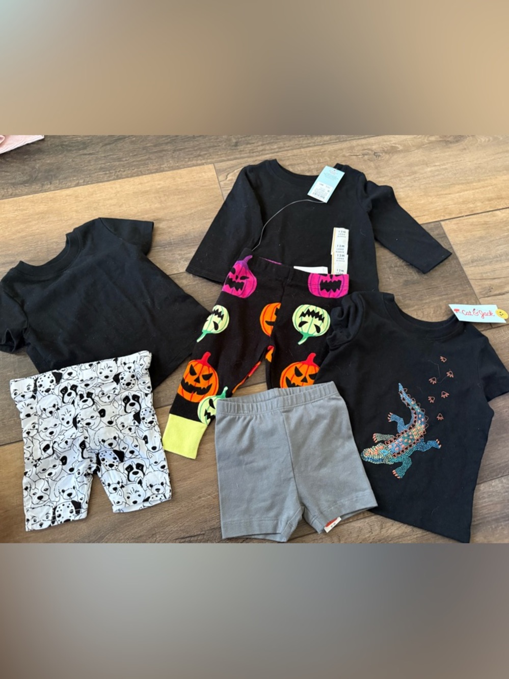 6 brand new 12 months boys or girls pants shorts shirts carter’s, cat & Jack